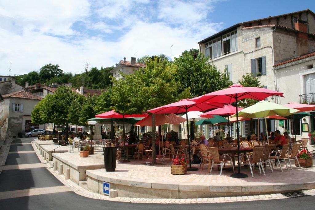 B&B Le Savoir Vivre Bonnes  Екстер'єр фото