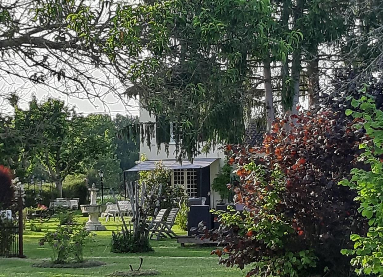 B&B Le Savoir Vivre Bonnes  Екстер'єр фото
